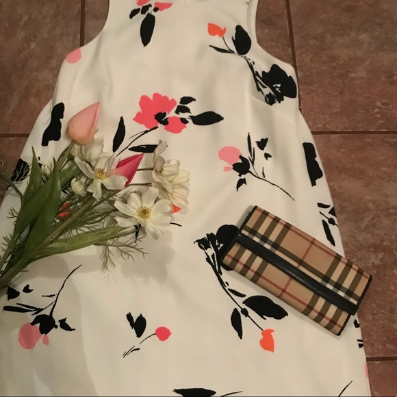 AUTHENTIC Burberry Brit Nova Check Large Wallet - Picture 1 of 6